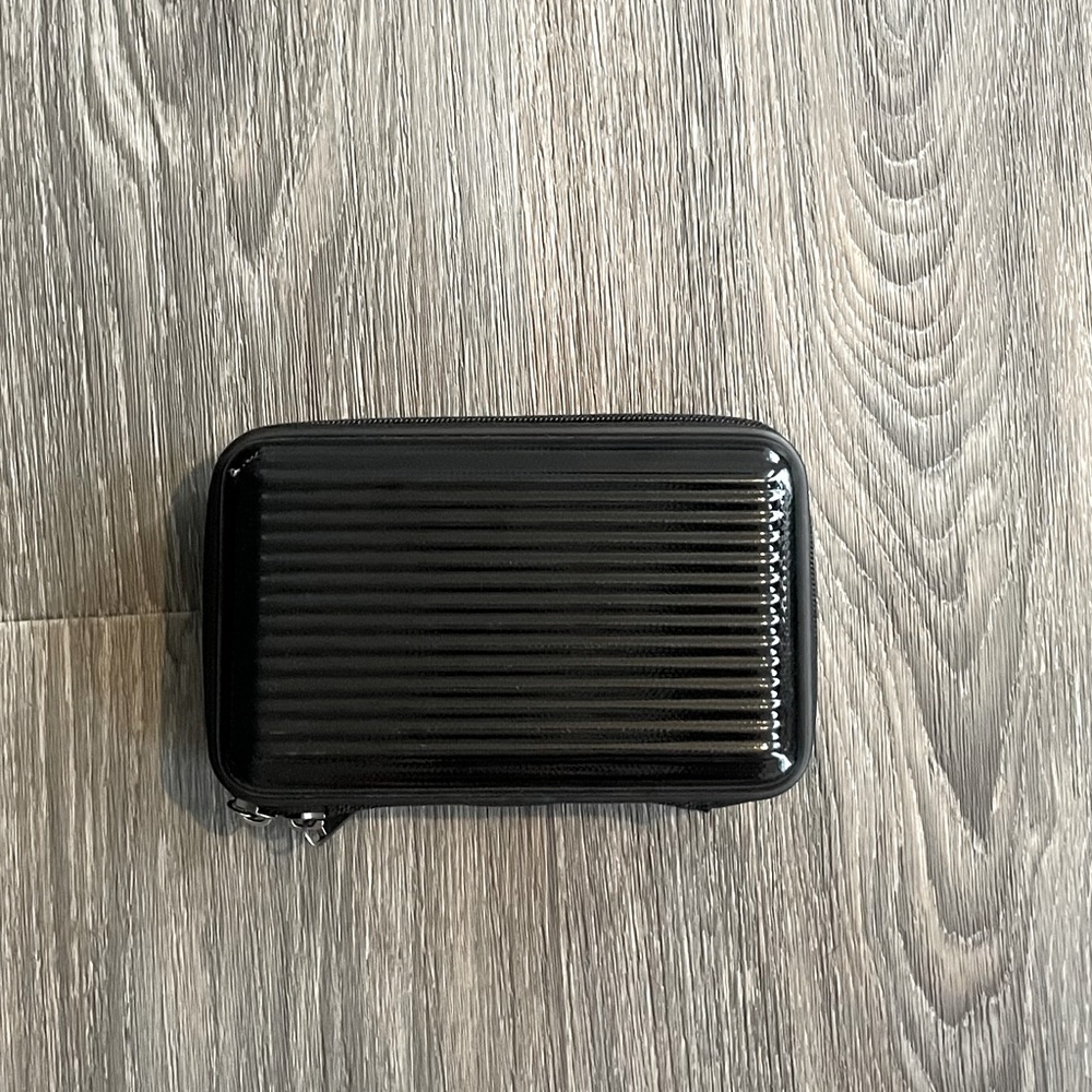Travel Clutch